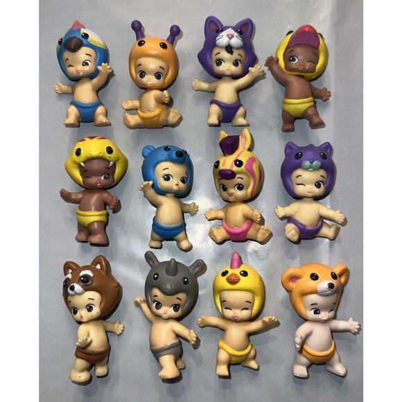 Mixed Lot Of 12 Twozies Mini Vinyl Baby Dolls 2" Cake Toppers Figures - Picture 1 of 4